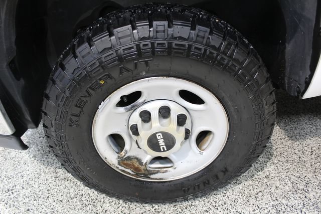 Used 2007 GMC Sierra 2500 W/T RWD image 20