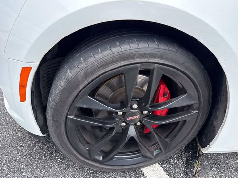 Used 2023 Chevrolet Camaro SS RWD image 2