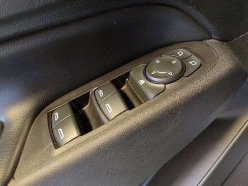 Used 2020 Chevrolet Equinox LT image 27