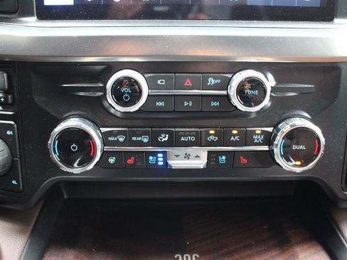 Used 2025 Ford F250 King Ranch w/ Chrome Package image 24