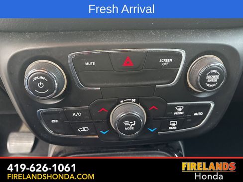 Used 2018 Jeep Compass Limited w/ Navigation Group image 16