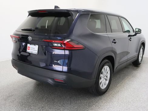 Certified 2025 Toyota Grand Highlander FWD image 7