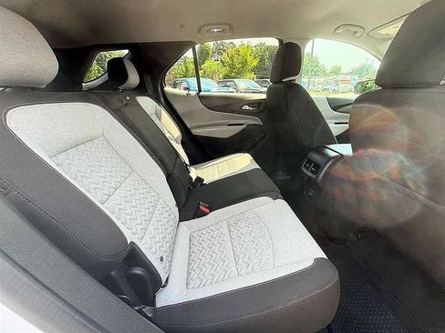 Used 2024 Chevrolet Equinox LT AWD/4WD image 25