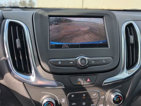 Certified 2024 Chevrolet Equinox LT AWD/4WD image 17