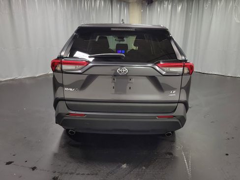 Used 2023 Toyota RAV4 LE AWD/4WD image 7