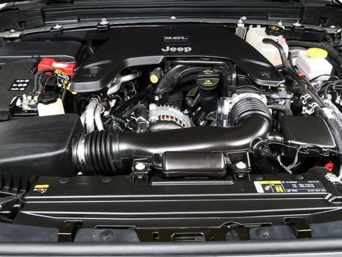 Used 2020 Jeep Wrangler Sport image 27