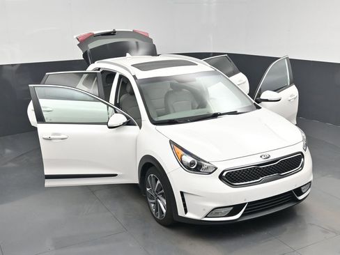 Used 2017 Kia Niro Touring image 54