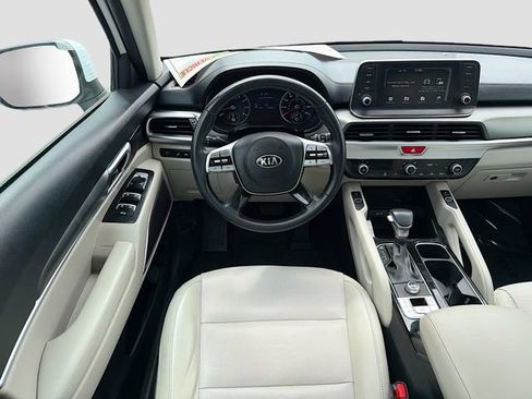 Used 2021 Kia Telluride S FWD image 23