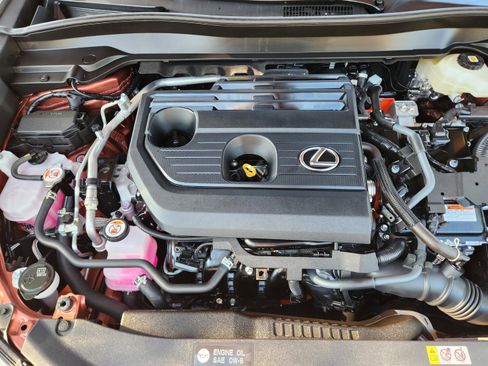 Certified 2025 Lexus UX 300h FWD image 30