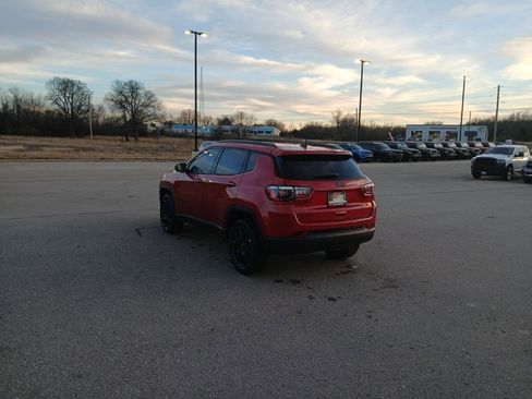 New 2026 Jeep Compass Latitude image 5