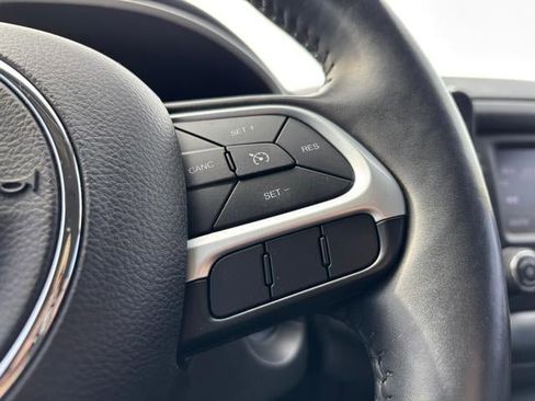 Used 2018 Jeep Compass Sport w/ Cold Weather Group image 20