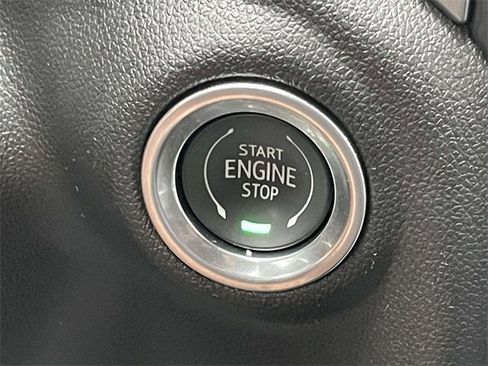 Used 2022 Chevrolet Silverado 1500 RST image 16