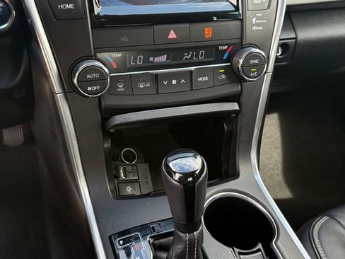 Used 2015 Toyota Camry XLE FWD image 20