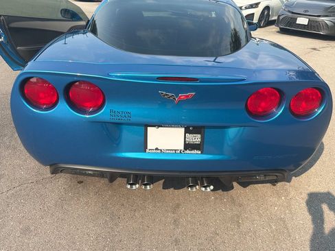 Used 2010 Chevrolet Corvette Coupe w/ Preferred Equipment Group RWD image 37