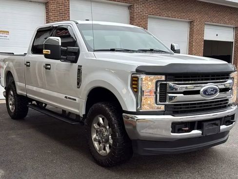 Used 2019 Ford F250 XLT image 3