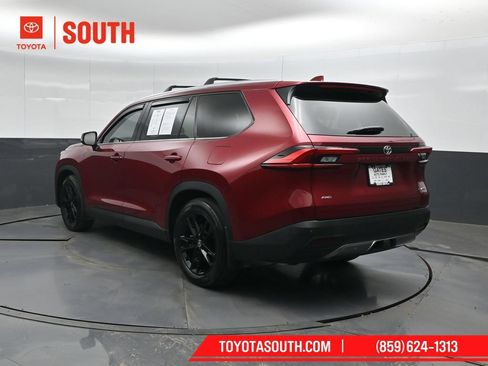 Used 2024 Toyota Grand Highlander AWD image 8