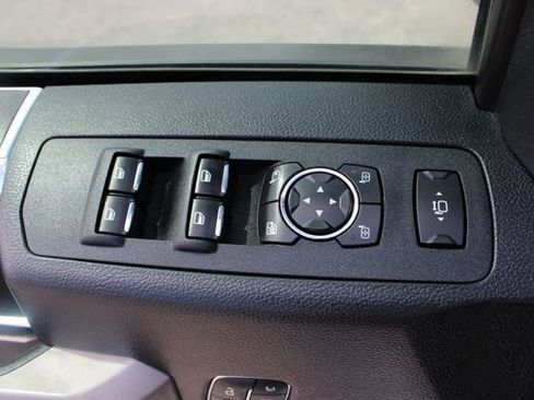 Used 2020 Ford F250 Lariat w/ Lariat Value Package AWD/4WD image 18