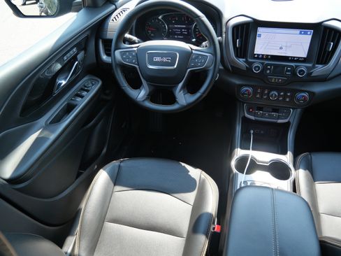 Used 2023 GMC Terrain AT4 w/ GMC Pro Grade Package AWD/4WD image 9