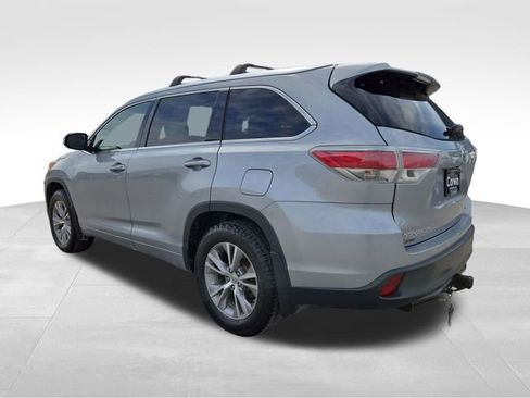 Used 2015 Toyota Highlander XLE AWD/4WD image 13