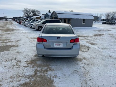 Used 2014 Subaru Legacy 2.5i image 2