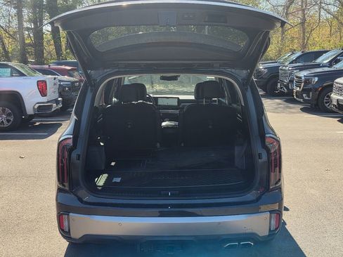 Used 2025 Kia Telluride EX w/ EX Captain's Chair Package AWD/4WD image 32