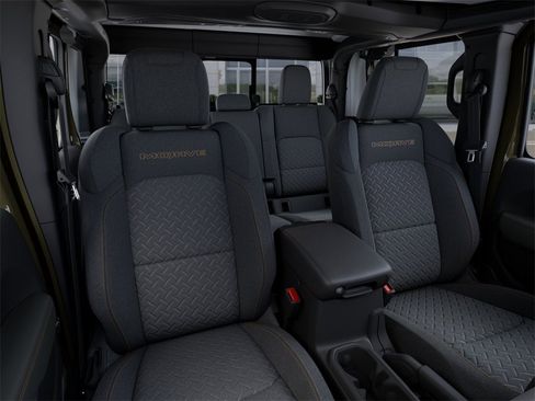 New 2026 Jeep Gladiator Mojave image 16