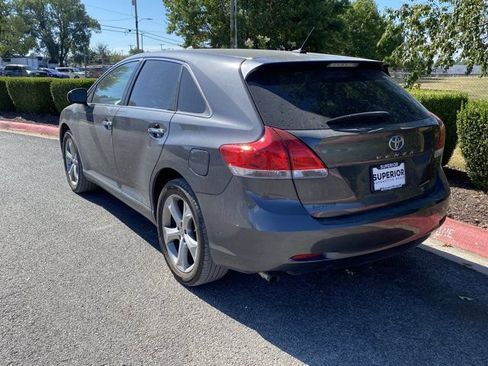Used 2009 Toyota Venza w/ Comfort Pkg FWD image 3