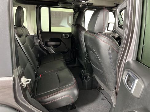 Used 2018 Jeep Wrangler Unlimited Sport S image 8