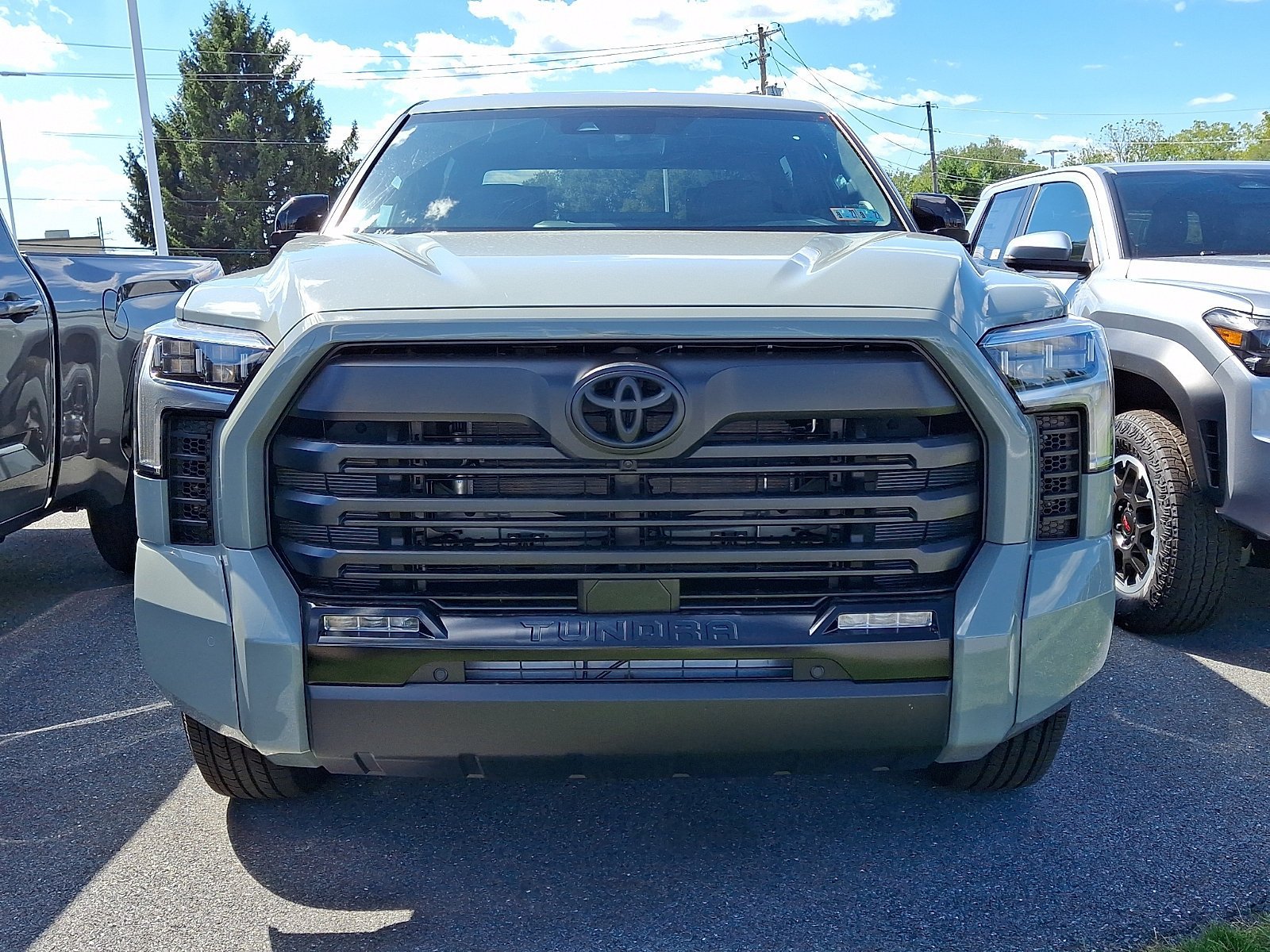 New 2026 Toyota Tundra Limited AWD/4WD image 2