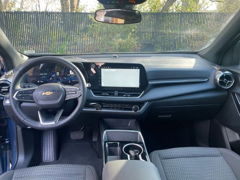 Used 2025 Chevrolet Equinox LT image 31