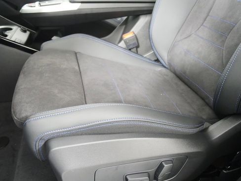 Used 2026 BMW X1 xDrive28i w/ Technology Package image 9