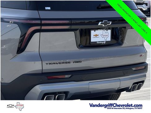 New 2026 Chevrolet Traverse Z71 w/ Enhanced Driving Package AWD/4WD image 6