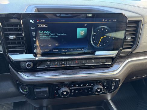 Used 2025 Chevrolet Silverado 2500 LTZ w/ LTZ Premium Package image 14