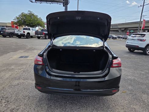 Used 2021 Chevrolet Malibu LT FWD image 26