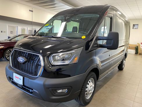 New 2026 Ford Transit 250 148 Medium Roof Extended AWD w/ Exterior Upgrade Package image 4