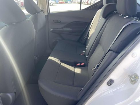 New 2025 Nissan Kicks Play S image 9