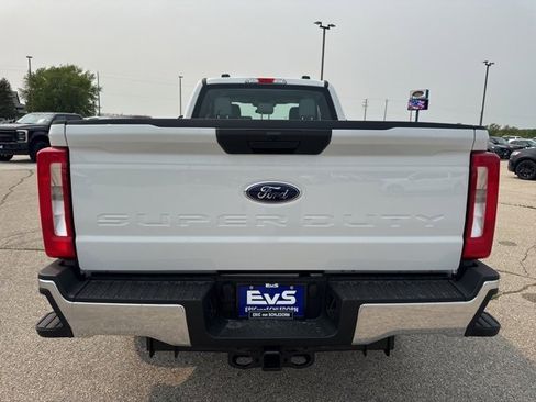 New 2025 Ford F250 XL w/ XL Chrome Package image 4