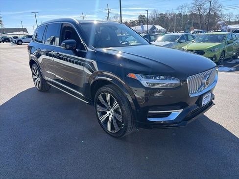 Used 2025 Volvo XC90 T8 Plus w/ Protection Package Premier image 3