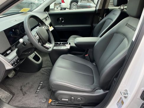 Used 2025 Hyundai Ioniq 5 SEL AWD/4WD image 9