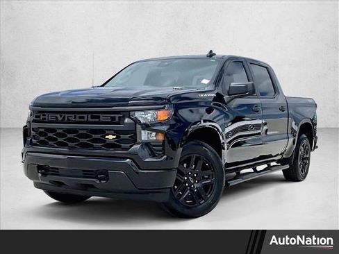 Used 2024 Chevrolet Silverado 1500 Custom AWD/4WD image 1