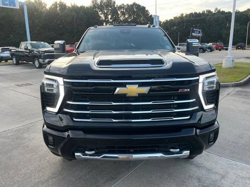 Used 2024 Chevrolet Silverado 2500 LTZ w/ LTZ Plus Package AWD/4WD image 13