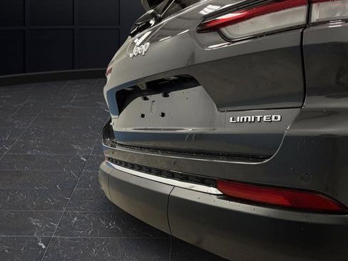 New 2025 Jeep Grand Cherokee L Limited w/ Trailer Tow Package image 35