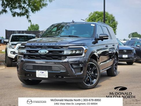 Used 2024 Ford Expedition Limited AWD/4WD image 1