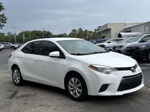 Used 2015 Toyota Corolla LE FWD image 8
