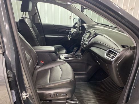 Used 2020 Chevrolet Equinox Premier image 23