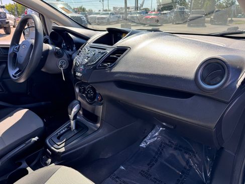 Used 2017 Ford Fiesta S FWD image 22
