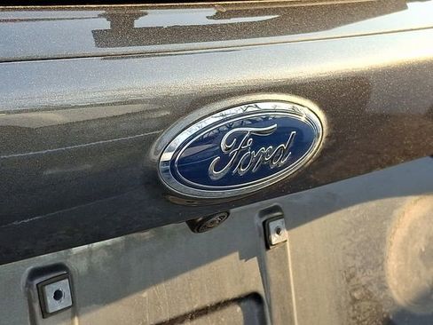 Used 2019 Ford Escape SE image 10