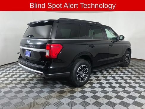 Used 2024 Ford Expedition XLT AWD/4WD image 17