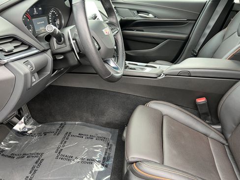 Used 2025 Cadillac CT4 Sport w/ Climate Package image 15