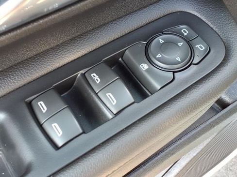 Used 2020 GMC Terrain SLT AWD/4WD image 16